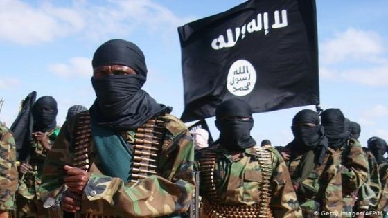 “التايمز”: تنظيم “داعش” في سوريا قريب من اقتناص فرصة عودته