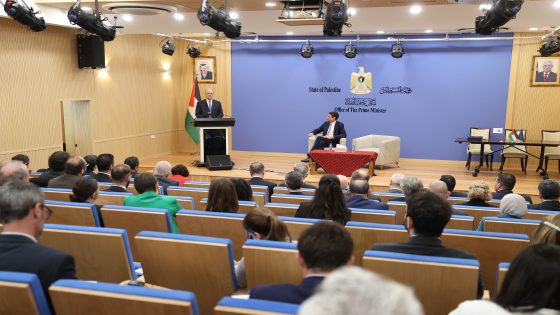 رئيس الوزراء وممثل الاتحاد الأوروبي يترأسان منصة الاستثمار في اجتماعها السابع