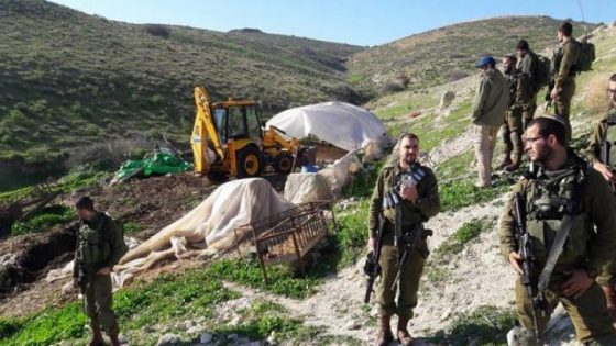 مستوطنون يتلفون محاصيل زراعية في الأغوار