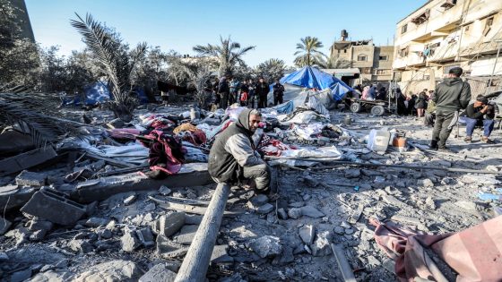 بعد إعلان اتفاق وقف إطلاق النار: شهداء ومصابون في قصف الاحتلال مركز إيواء في حي الزيتون