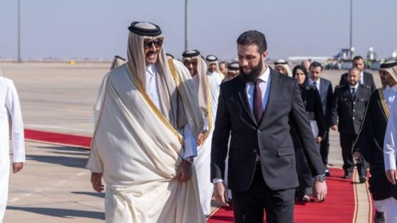 أمير دولة قطر الشيخ تميم بن حمد آل ثاني يصل إلى دمشق في أول زيارة لزعيم دولة عقب سقوط نظام الأسد