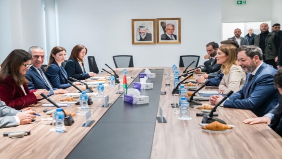 الشيخ يبحث مع وفد دبلوماسي أوروبي تصعيد الاحتلال في الضفة