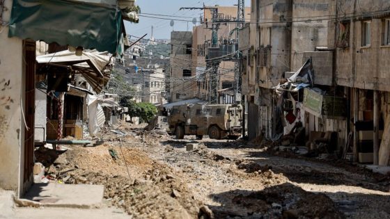 الاحتلال يواصل عدوانه على طولكرم وجنين وسط دمار للبنية التحتية