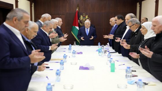 الرئيس يترأس اجتماعا للجنة المركزية لحركة فتح