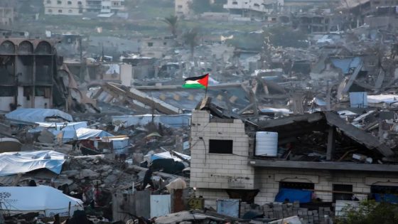 أوروبا ترفض بشدة أي محاولة لإجراء تغييرات ديمغرافية بغزة