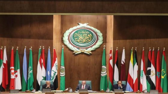 مجلس الجامعة العربية يرفض بشكل قاطع أي شكل من أشكال التهجير ويعتبره جريمة إبادة جماعية