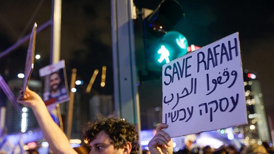 عريضة من مقاتلي “الكوماندوز” البحري الإسرائيلي تطالب بعودة الرهائن ولو على حساب وقف الحرب