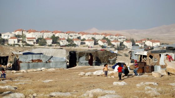 قانون إسرائيلي يتيح للمستوطنين شراء أراض داخل المدن الفلسطينية