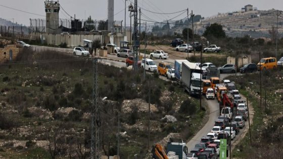 الاحتلال يزيد التشديدات والإغلاقات على حواجز الضفة الغربية
