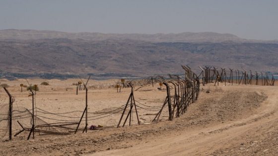 الكابينت يصادق على إقامة جدار على الحدود الأردنية مع إسرائيل