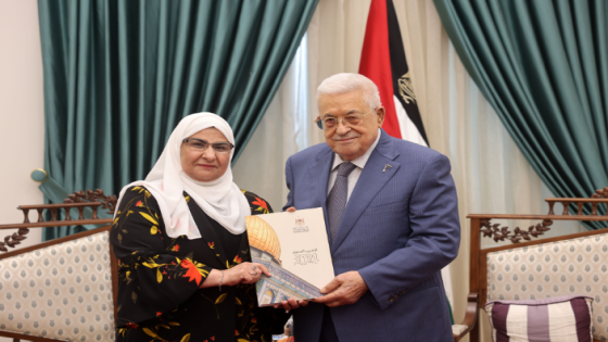 الرئيس يتسلم التقرير السنوي لديوان الرقابة الادارية والمالية لعام 2024