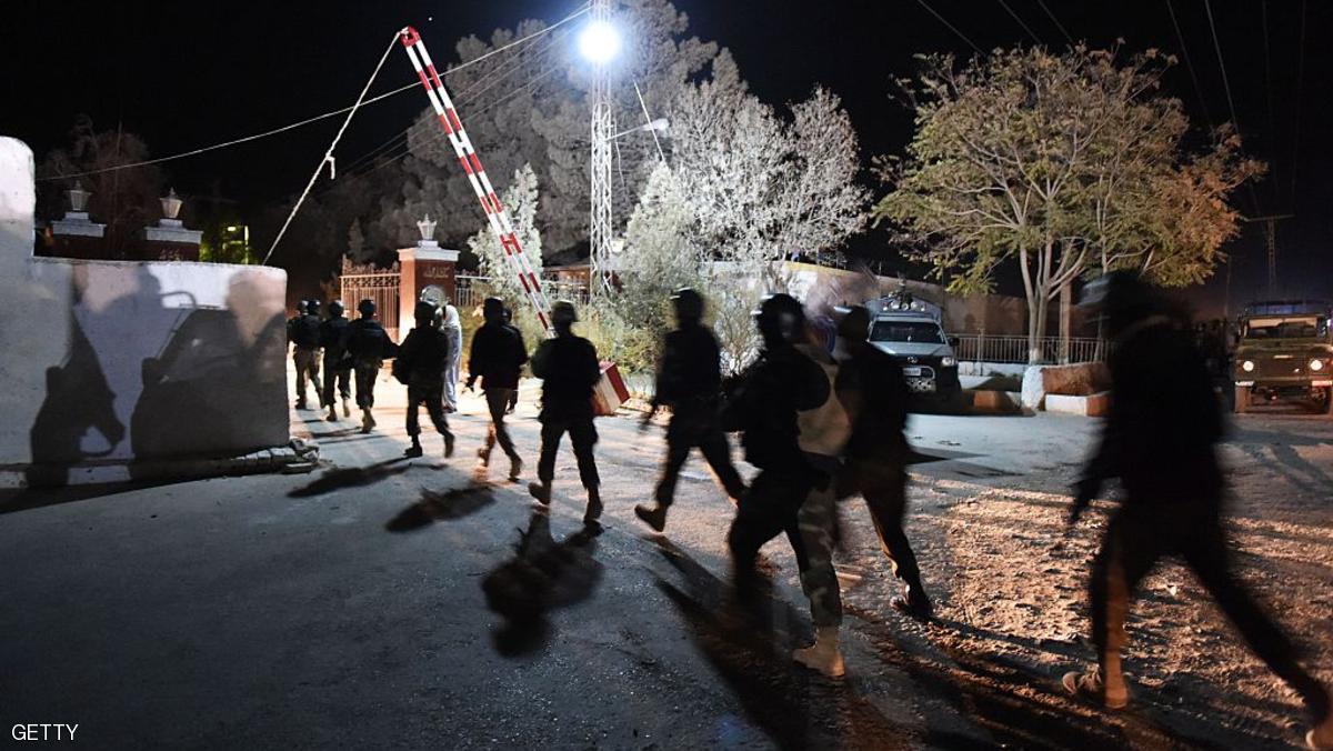 Pakistani army soldiers arrive at the Balochistan Police Training College in Quetta on October 24, 2016, after militants attacked the police academy.
Pakistani troops backed by helicopters have launched a major operation against militants who stormed a police academy in the country's restive southwest late today, rescuing hundreds of trapped cadets and killing two attackers, officials said. The attack on the Balochistan Police College, located 20 kilometres east of Quetta city centre, began at around 11:30 pm (1830 GMT), with gunfire continuing to ring out from the site hours later. / AFP / BANARAS KHAN (Photo credit should read BANARAS KHAN/AFP/Getty Images)