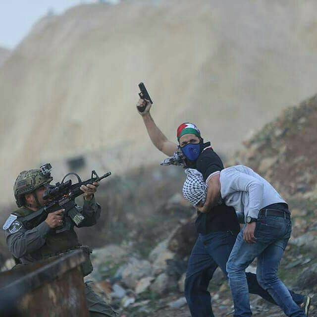 صور.. “مستعربون” يعتقلون شبانا خلال مواجهات مع الاحتلال الاسرائيلي بالضفة