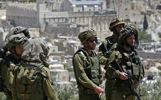 سلطات الاحتلال تُبعد قياديا من “فتح” القدس عن الأقصى