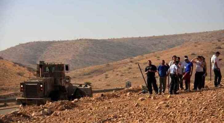 الاحتلال يدمّر خط مياه في الأغوار الشمالية