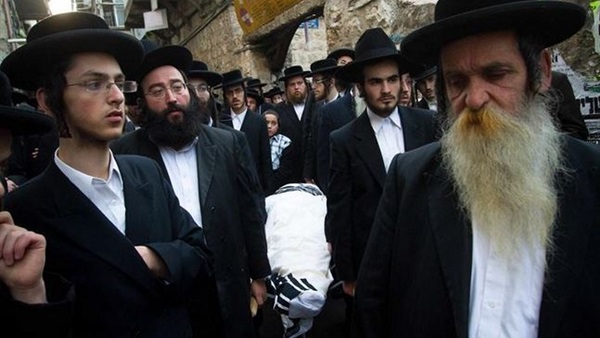 يهودي متطرف يطعن سائقاً فلسطينياً شرق تل أبيب