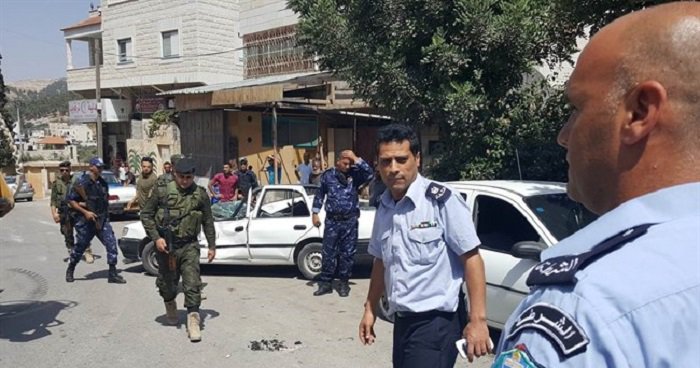 لماذا اوقفت الشرطة 33 مواطناً من عائلة واحدة في الخليل؟