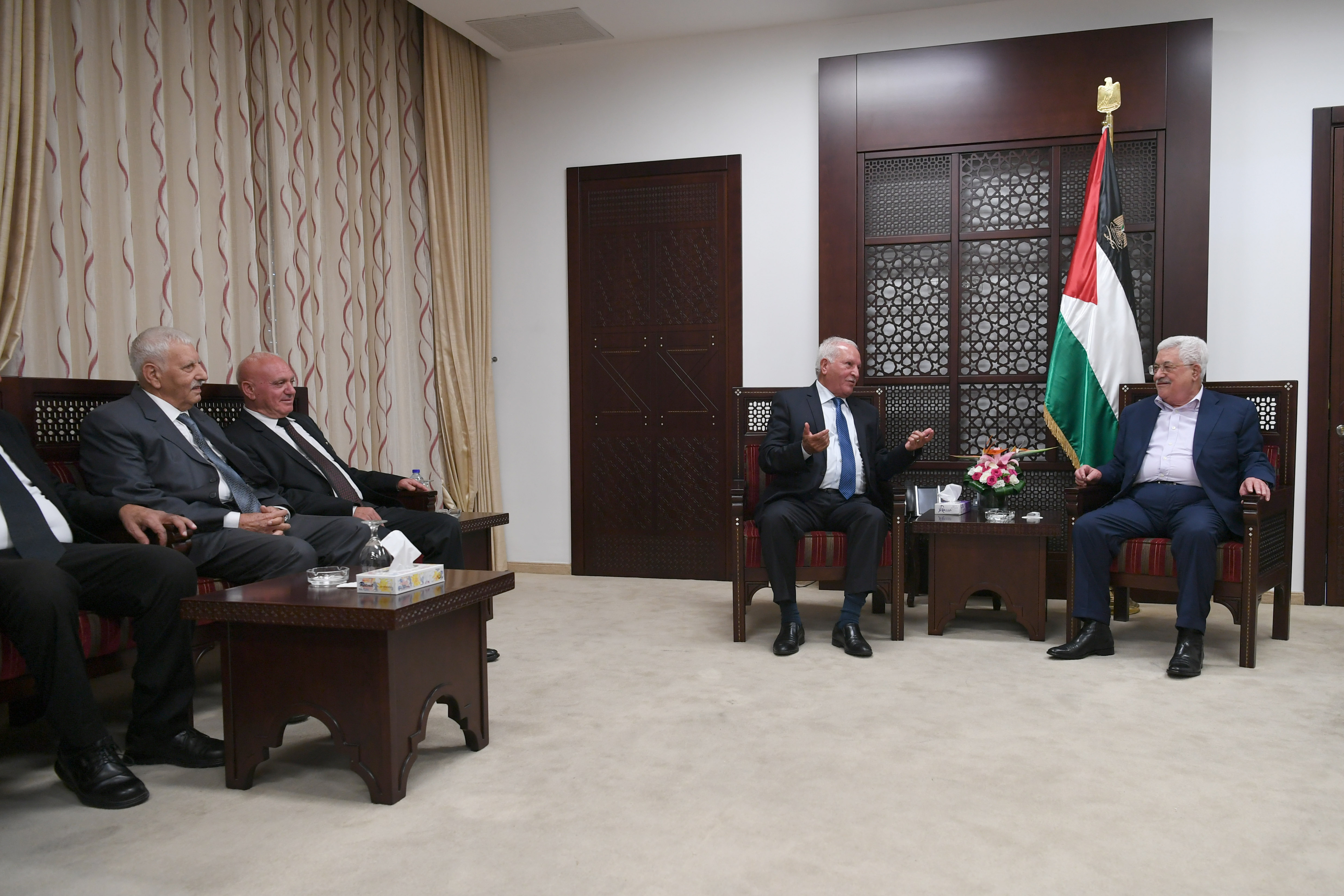 الرئيس يستقبل وفد لجنة الوفاق العربية في إسرائيل