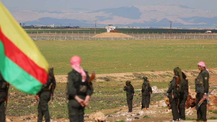 الجيش التركي يعلن قصف أهداف لمقاتلين أكراد في شمال سوريا