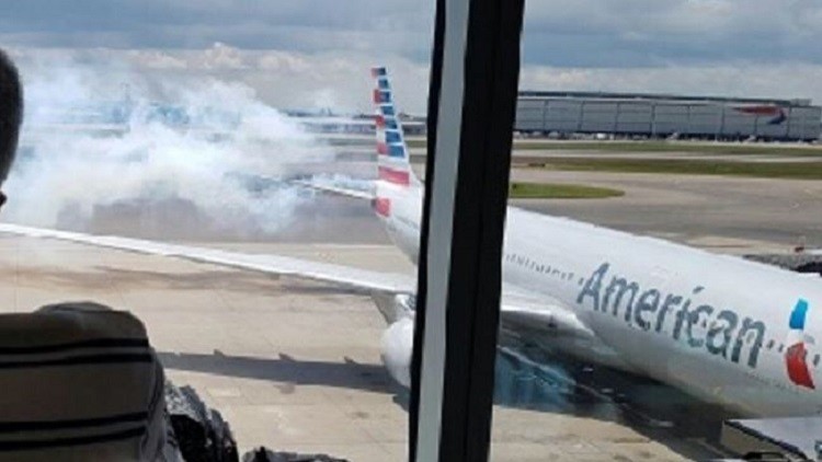 إخلاء طائرة أمريكية في مطار لندن بعد اندلاع حريق