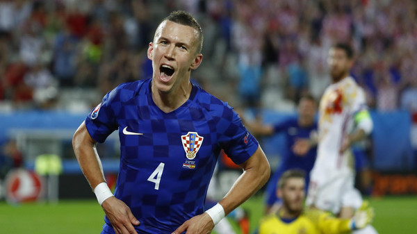 Football Soccer - Croatia v Spain - EURO 2016 - Group D - Stade de Bordeaux, Bordeaux, France - 21/6/16
Croatia's Ivan Perisic celebrates scoring their second goal REUTERS/Michael Dalder
Livepic