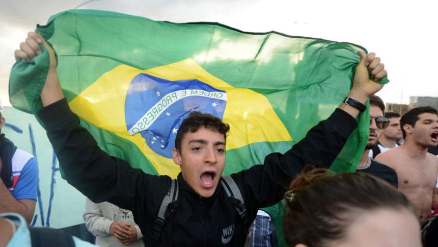 مقتل مرشح وحارسه في هجوم على تجمع انتخابي في البرازيل