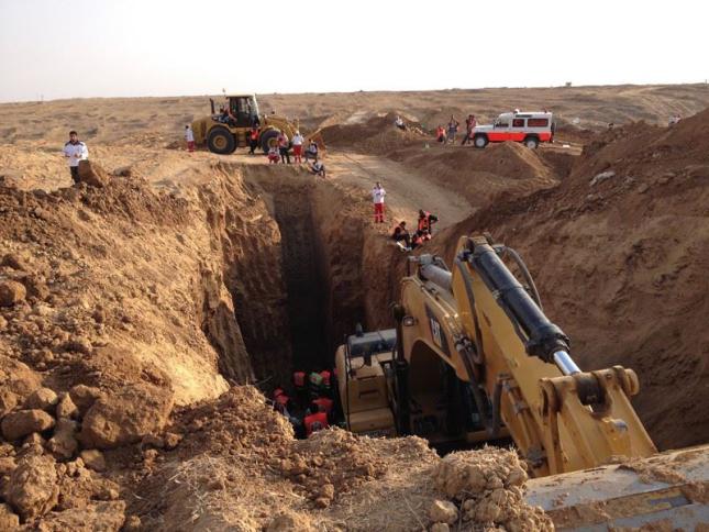 استمرار البحث عن المفقودين بنفق خانيونس