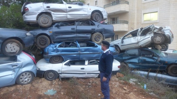 الشرطة تتلف 130 مركبة غير قانونية في رام الله والبيرة