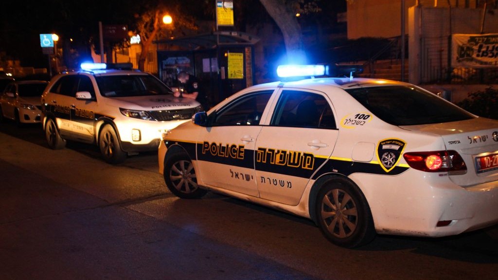 الشرطة الإسرائيلية تعتقل 21 عاملا في شفاعمرو لعدم حيازتهم التصاريح اللازمة