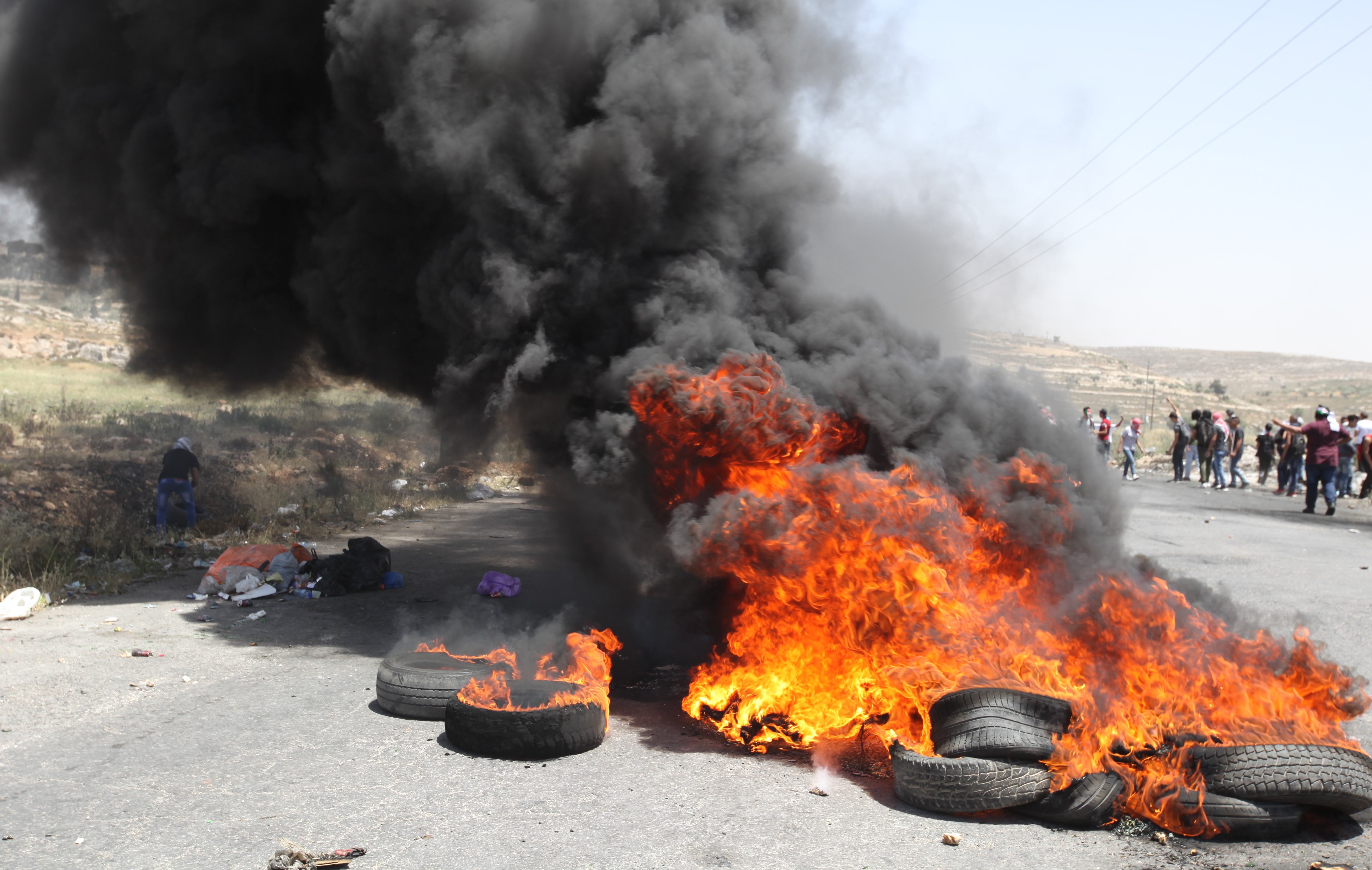 بالصور: أكثر من 10 اصابات في مواجهة على حاجز بيت ايل