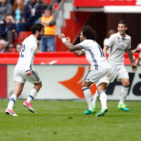 هدف قاتل لإيسكو يرجح كفة ريال مدريد على خيخون ويقربه من الليغا