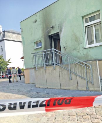 Picture shows a mosque in Dresden, Germany on September 27, 2016, one day after an improvised bomb destroyed the entrance. REUTERS/Tobias Schlie