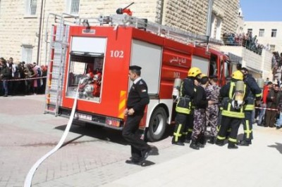 الدفاع المدني يخمد حريقا اندلع بشقة سكنية في مدينة جنين