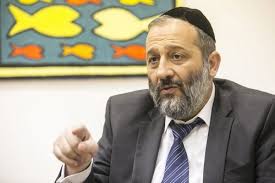 من جديد- وزير الداخلية الاسرائيلي يخضع للتحقيق