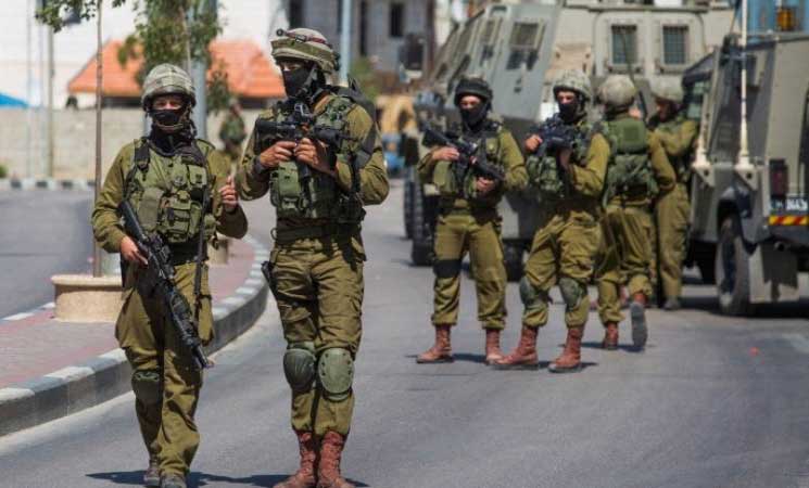 الاحتلال يعتقل سيدة بزعم نيها تنفيذ عملية قرب حاجز نعلين