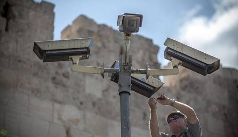 اسرائيل تنشر اجهزة تنصت في القدس