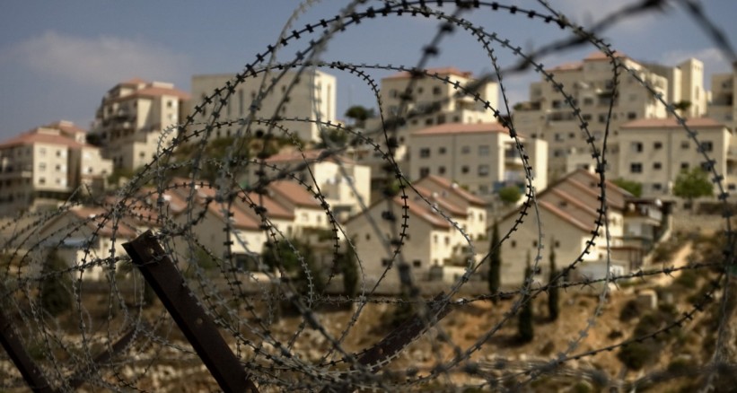الحكومة تدين بناء 800 وحدة استيطانية في القدس