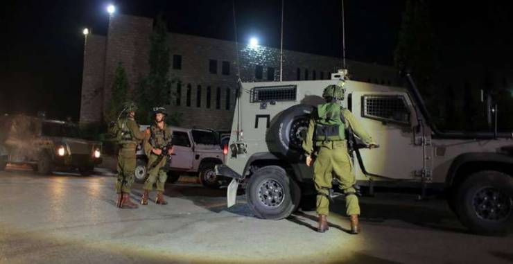 قوات الاحتلال تقتحم تقوع شرق بيت لحم وتداهم منزلا