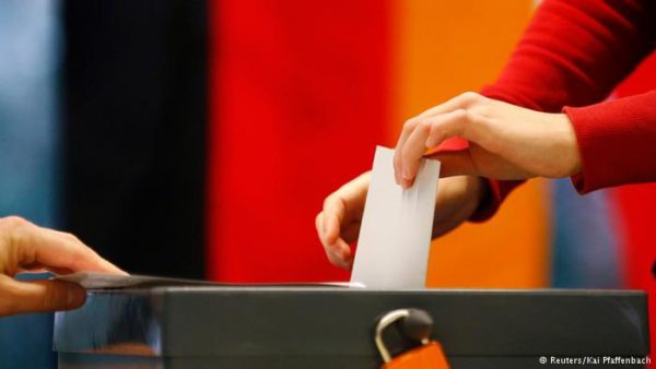 ميركل وألمانيا إلى “انتخابات تاريخية”