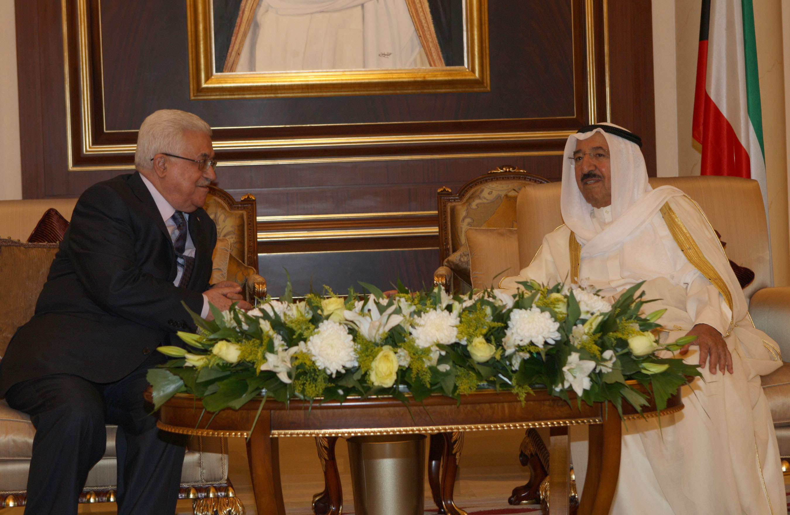 الرئيس في زيارة رسمية للكويت