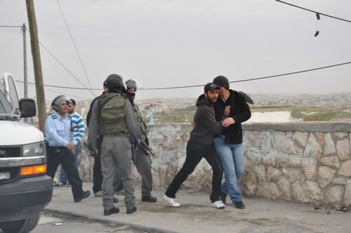هآرتس: الشرطة الإسرائيلية تتعمد استفزاز سكان القدس الشرقية