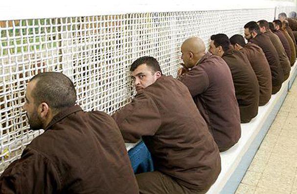 فروانة: أكثر من 30 ألف حالة اعتقال منذ عام 2015