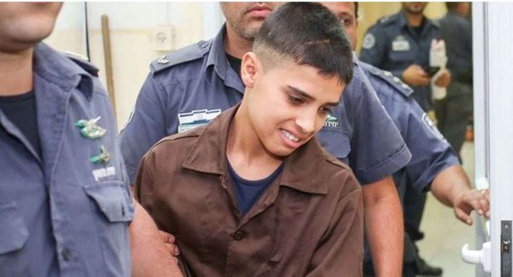 عشية يوم الطفل الفلسطيني-الاحتلال يعتقل 350 طفل