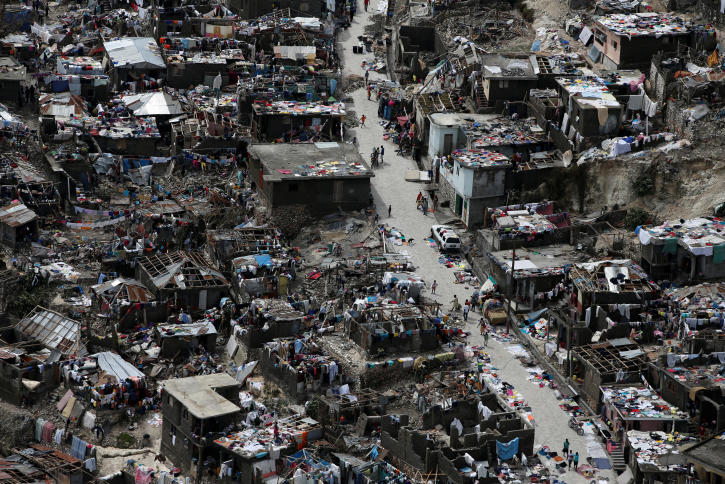 الإعصار ماثيو يقتل قرابة 900 شخص في هايتي