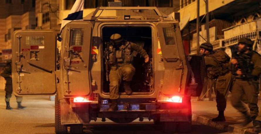 الاحتلال يعتقل 5 مواطنين في نابلس ويصادر كاميرات مراقبة في بيت فوريك