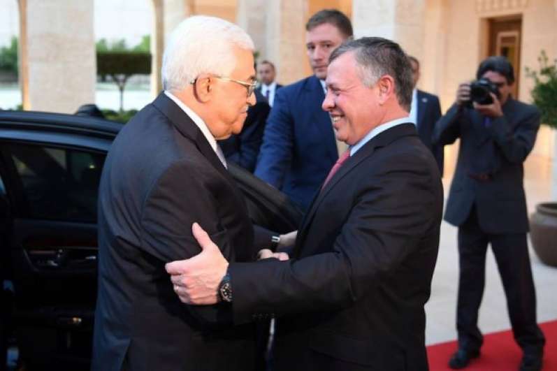 الرئيس يلتقي العاهل الأردني