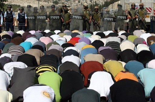 الخارجية: منع الرجال من دخول القدس يكشف كذب نتنياهو