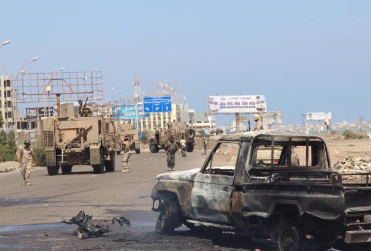 اليمن: مقتل ثلاثة جنود وخمسة انتحاريين بحافظة أبين
