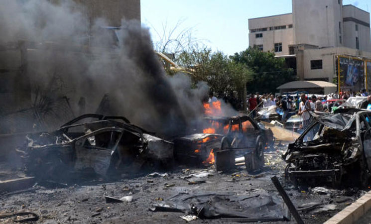 إصابة 3 سوريين في انفجار قنبلة شرق لبنان