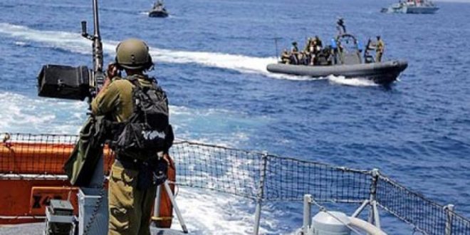 زوارق بحرية الاحتلال تعتقل صيادين قبالة بحر مدينة غزة